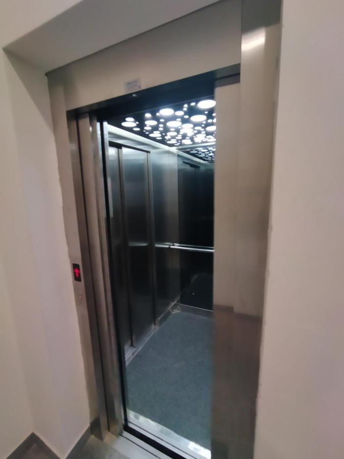Mis 特雷比涅